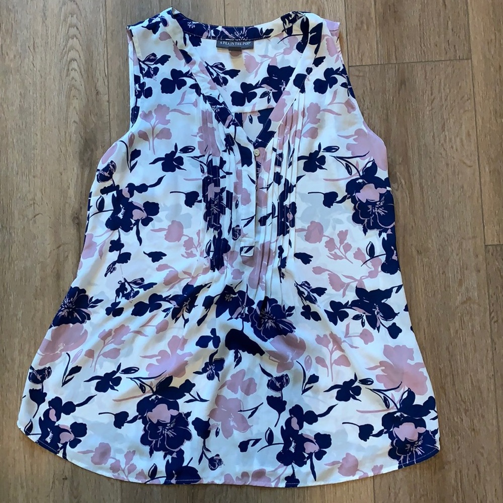 A Pea in the Pod Flowy Floral Top